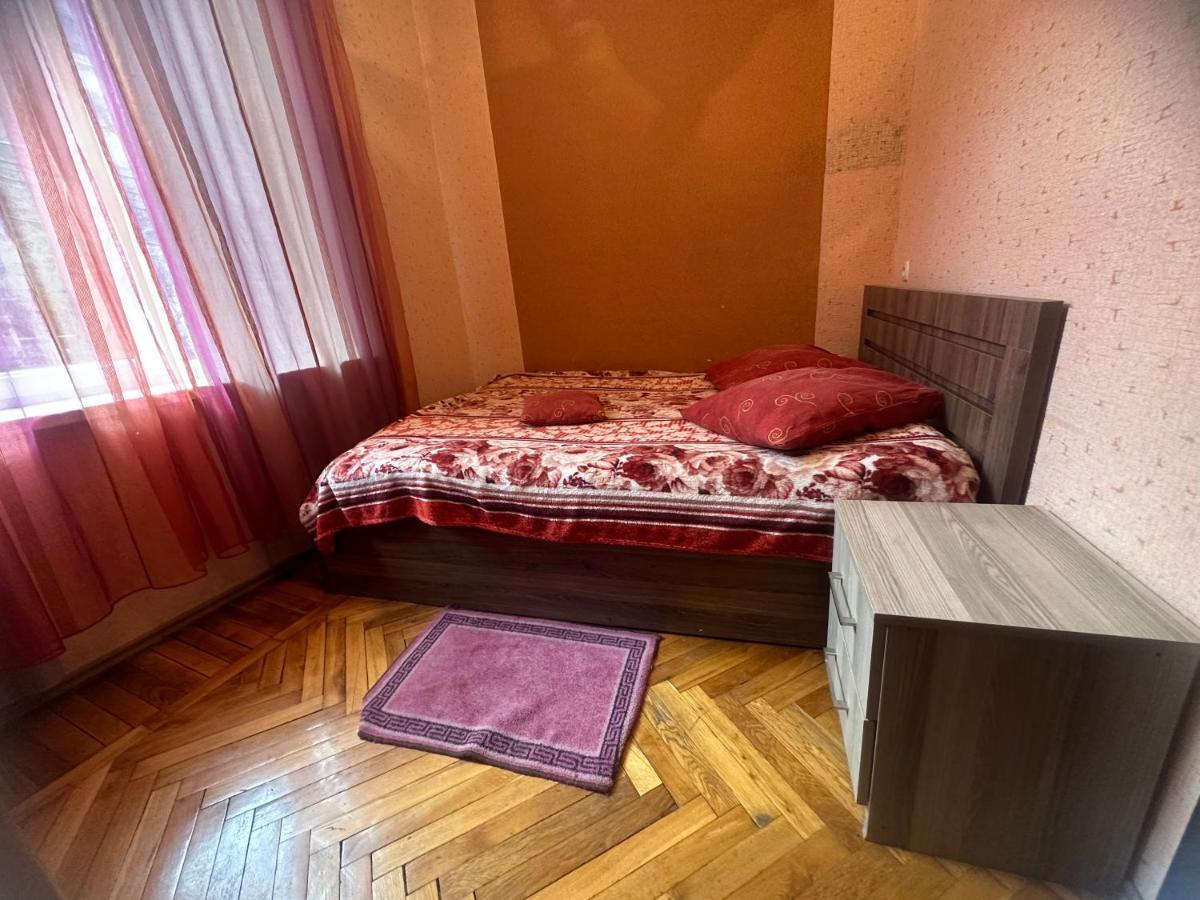 Giorgi Apartment Tiflis Exterior foto