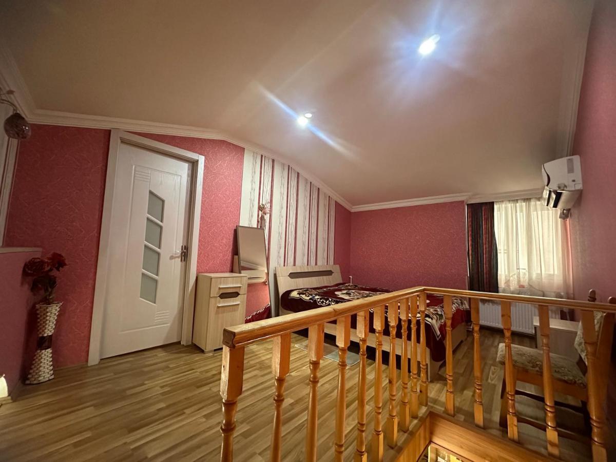 Giorgi Apartment Tiflis Exterior foto